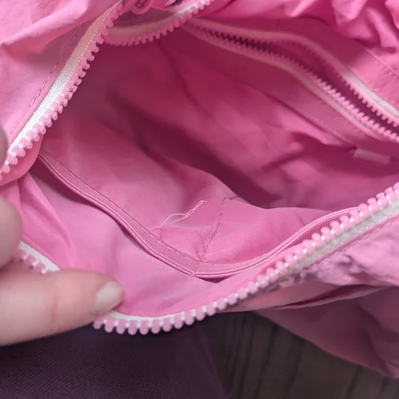 Thread Mini Slouchy - Picture 2 of 2